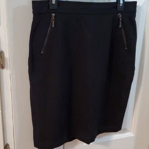 Kasper Pencil skirt, black with zipper pockets